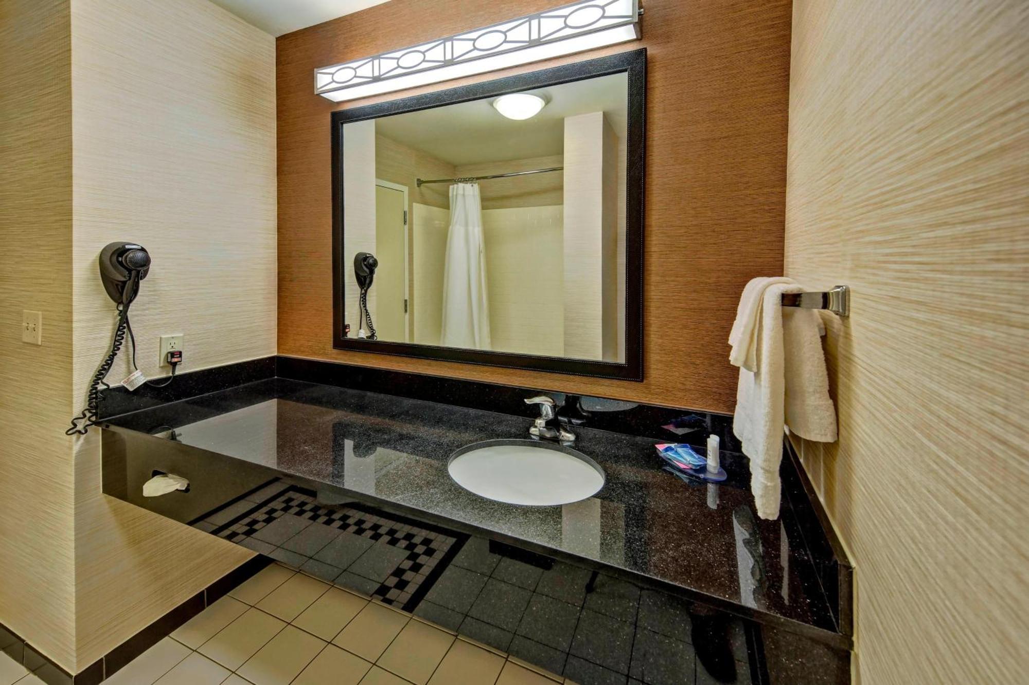 Fairfield Inn And Suites By Marriott Weatherford Luaran gambar